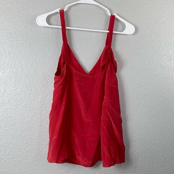 Love 21 V-Neck Two Button Sleeveless Red Tops | Size L - Picture 4 of 8